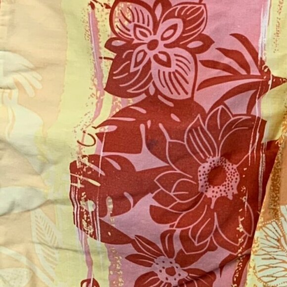 Tommy Bahama Mens Swim Trunks Large Red Orange Pink Floral Shorts Hawaiian Beach - Picture 2 of 10